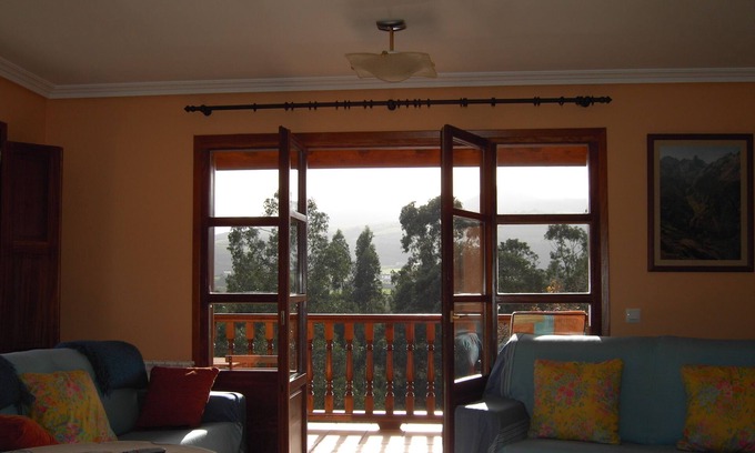 Ribadedeva Casa | Casa-aptos La Arboleda 12 + 4 pax/ 3,5 Km. playa La Franca, cerca picos Europa