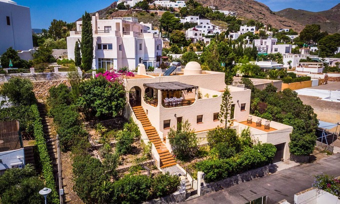 Las Negras Casa | ¡Oferta descuento de Casa de 2 plantas orientado al mar con magníficas vistas!