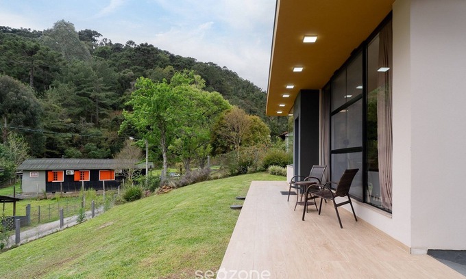 Urubici Apartamento | House w/Fireplace and Bathtub in Urubici Cla0000