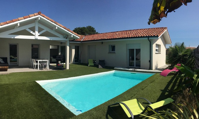 Vieux-Boucau-les-Bains Casa | CASA CON PISCINA CLIMATIZADA A 5 M DEL OCÉANO, EL PUEBLO Y EL LAGO MARINO