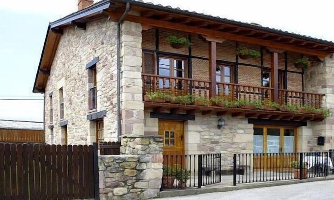 Viernoles Casa | Oferta en Julio casa con jardín y huerta