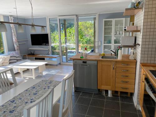 Molndal Municipality Casa | House with green garden, Göteborg, 6 beds