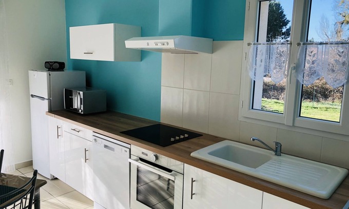 Jonzac Casa | Casa con parking privado - amueblada con turismo 3 estrellas - ideal curistes.