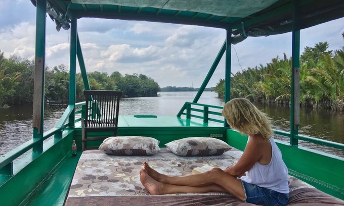 Kumai Alquiler De Eote | Houseboat Bee Kelotok