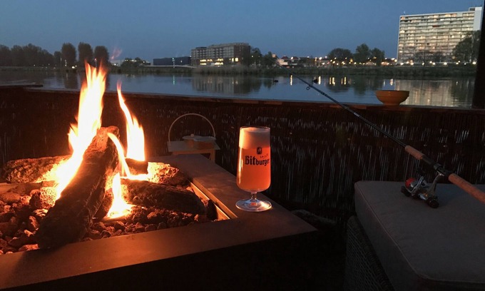 Roermond Alquiler De Eote | Casa flotante en el medio entre AreaX y Outlet sin embargo pura naturaleza