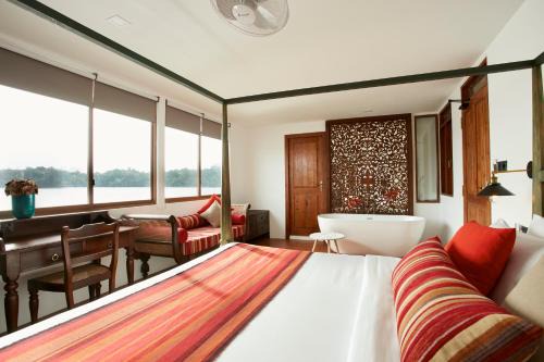 Piliyandala Alquiler De Eote | Houseboats by DAE - Colombo