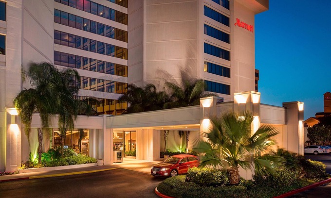 Westchase Hotel | Houston Marriott Westchase