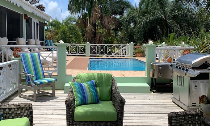 Barnes Ghaut Villa | Hummingbird House - Gran villa de lujo con vistas espectaculares