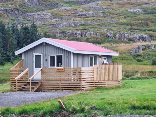 Holmavik Casa | Hvammur 3 Hrakhólar with private hot tub