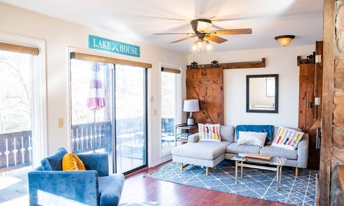 Leasburg Casa | Hyco Lake GEM on the Lake, incredible views!!