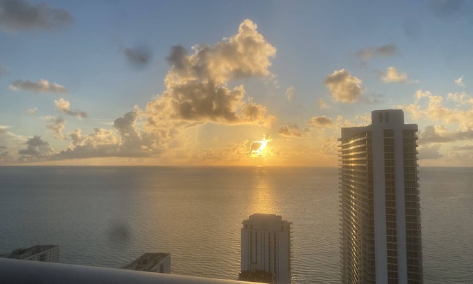 Hollywood Apartamento | ★★★★★ Hyde Hotel Condo 2BD/2BA Amazing view and excellent RESSORT