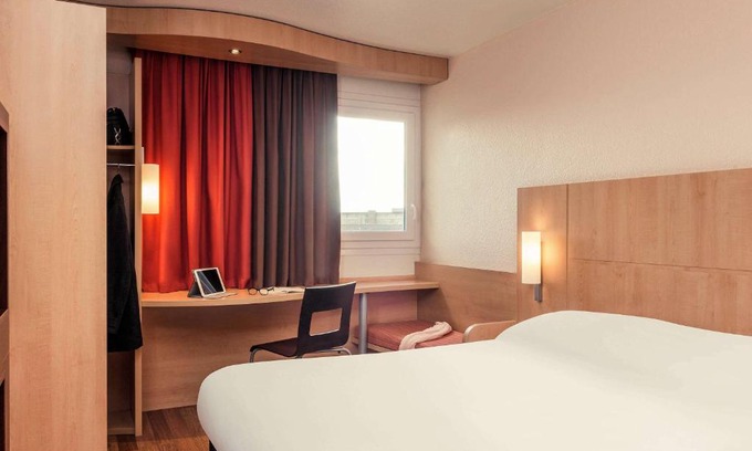 Epinay-sur-Seine Hotel | ibis Epinay sur Seine - Gennevilliers