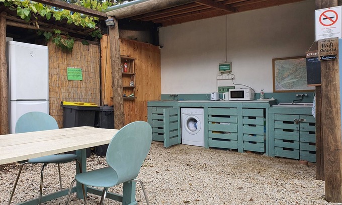 Koppanyszanto Alquiler De RV | Idyllic setting with pool in Koppany Nature Park directly on the walking trails.
