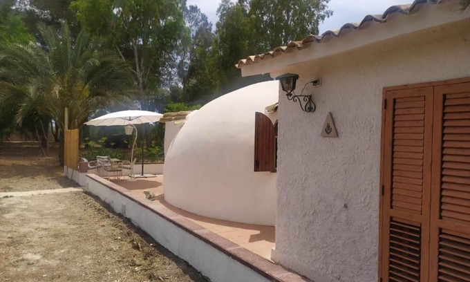 Granelli Casa | Igloo sulla spiaggia