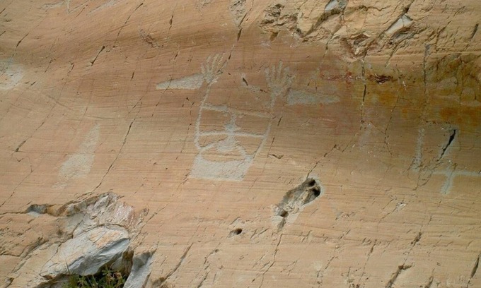 La Brigue Apartamento | In the heart of the village, small apartment entirely renovated, quiet and sunny