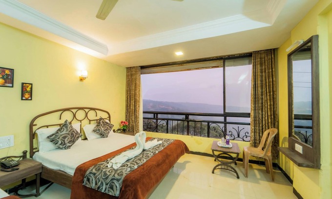 Mahabaleshwar Hotel | Indira Nature Valley