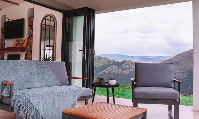 Creighton Complejo | Indoni Eco Village