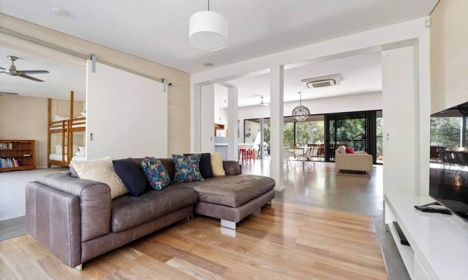 Yallingup Casa | Inji Dreaming Bushland Retreat near Injidup Beach