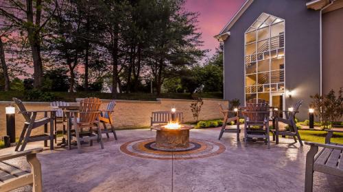 Mendenhall Hotel | Inn at Mendehall