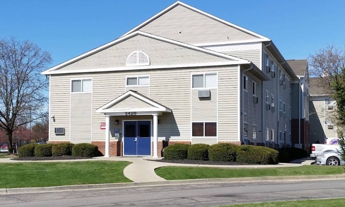 Northern Woods Hotel | Intown Suites Extended Stay Columbus Oh - North