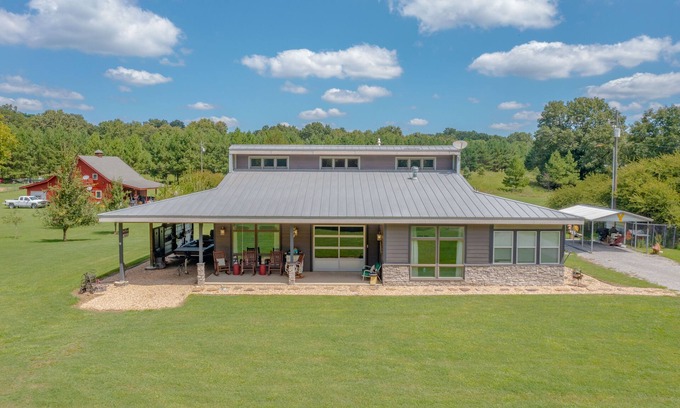 Cotter Casa | InTroutWeTrust White Hole Cabin