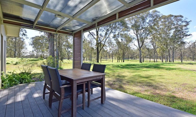Pokolbin Villa | Ironbark Hill Villa 6