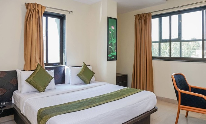 Daulatabad Hotel | Treebo Trip Shagun Executive