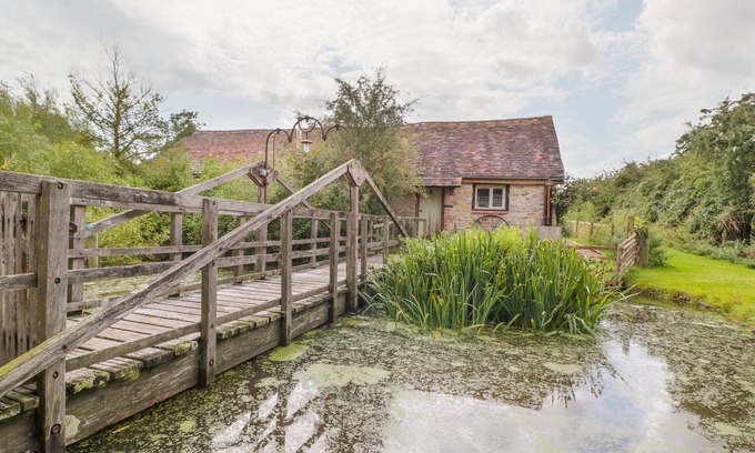 Gloucester Cabaña | El gallinero, CHELTENHAM