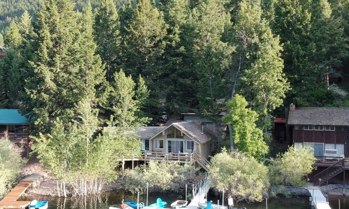 Salmon Cabina | Jacobsmeyer cabina en Williams Lake