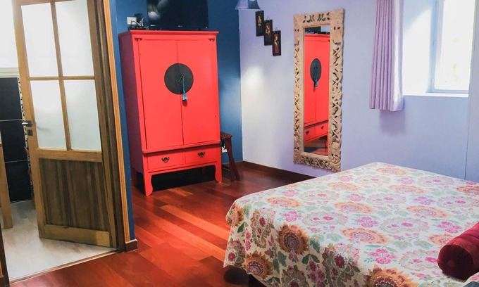 La Cadiere-et-Cambo Cama Y Desayuno | Jade-Habitacion Doble-Confortable-Baño privado con ducha