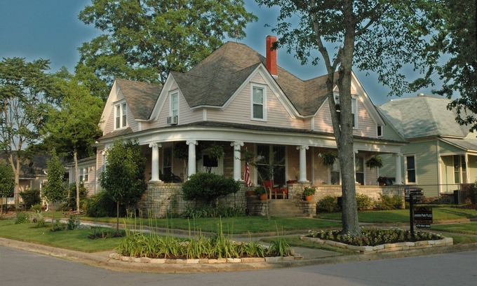 Mena Cama Y Desayuno | Janssen Park Place B&B