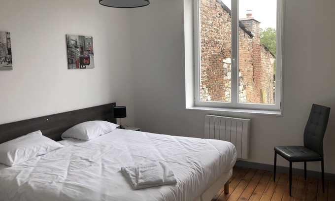 Givet Apartamento | Jardin sur Cour