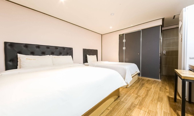 Jeonju Hotel | Jeonju Junghwasan-dong Q