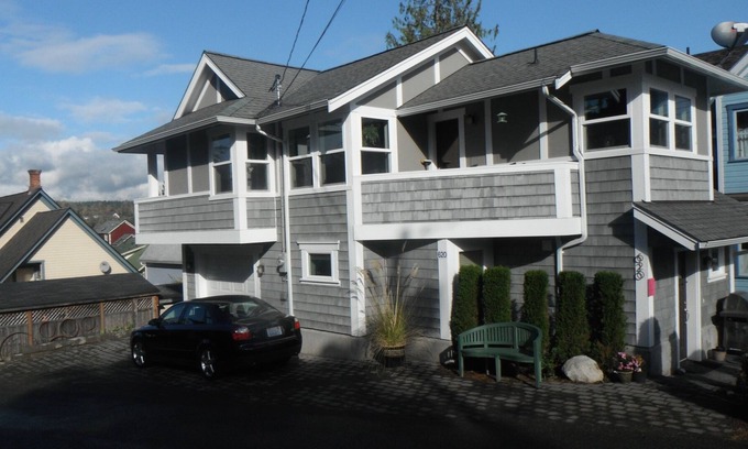 La Conner Casa | John LaConner Cottage