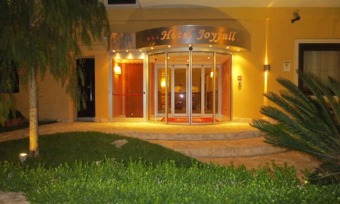 Naples Hotel | Joyfull