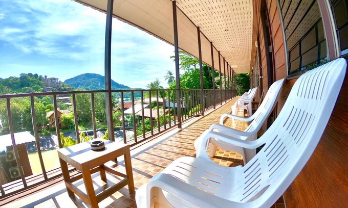 Ko Phi Phi Hotel | JR&GYM Resort