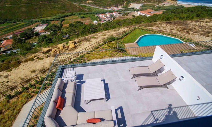 Barril de Cima Apartamento | Julião Beach House in Carvoeira