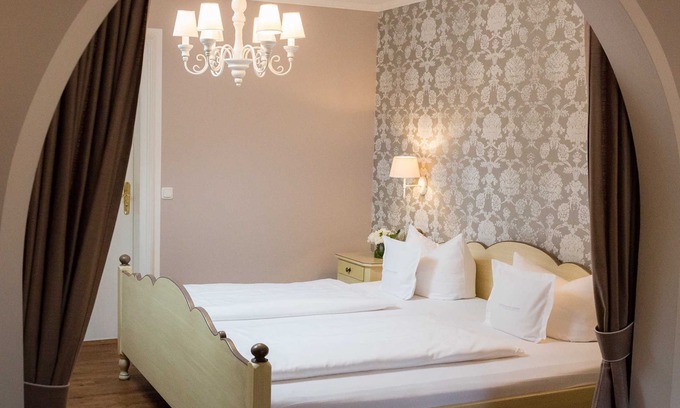 Bad Wiessee Hotel | Suite Junior - Bio Design Boutique Hotel Villa San Georg