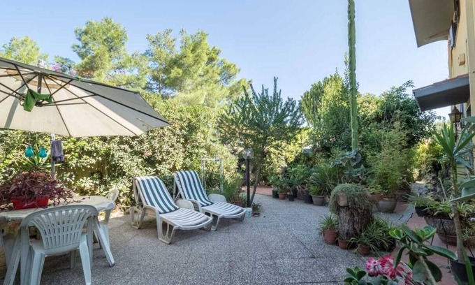 Su Forti Apartamento | Just a stone's throw away from the beach, quiet and comfortable apartment.