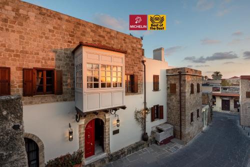 Rhodes Old Town Hotel | Kókkini Porta Rossa
