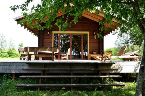 Alytus county Chalet De Esquí | Kaimukas - namelis prie ežero keturiems