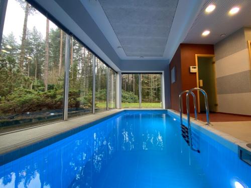 Haabersti Casa | Kakumäe Raba Villa - puhkemaja basseiniga Tallinnas