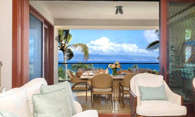 Napili Condominio | KBM Resorts | FREE CAR | Hale Makai At Montage Kapalua Bay 3-Bedroom Beachfront Condo with Daily Housekeeping, Spa!