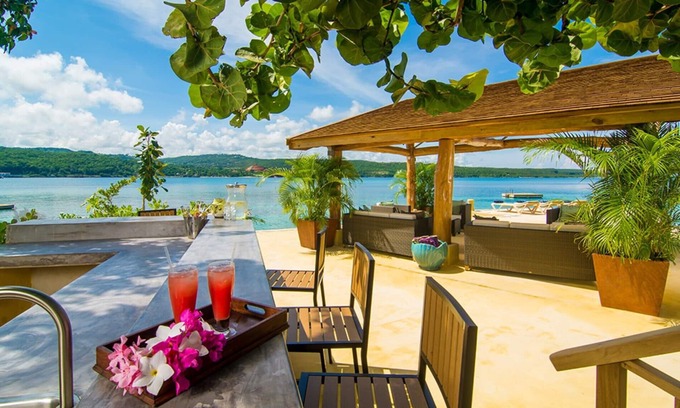 Discovery Bay Villa | Keela Wee on the Beach - lujosa villa privada de 6 dormitorios frente a la playa en Discovery Bay