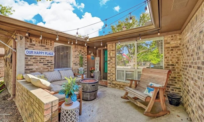 Kerrville Casa | Kerrville Hidden Gem With Firepit and Grill - Great Location