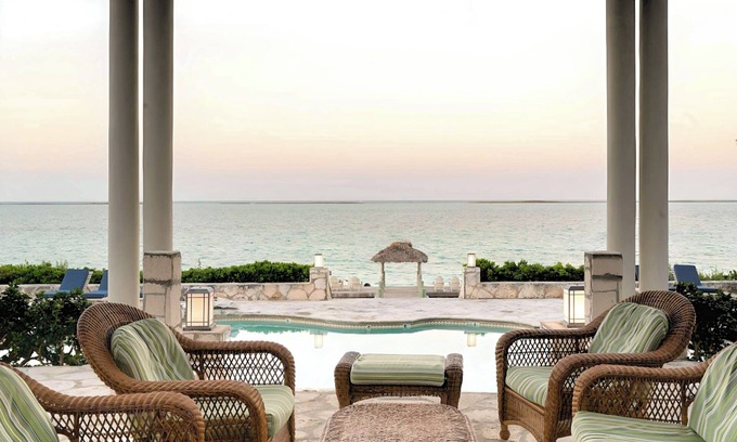 Andros Town Villa | Villa de lujo KettleStone - frente al mar privada única con piscina Mar y muelle
