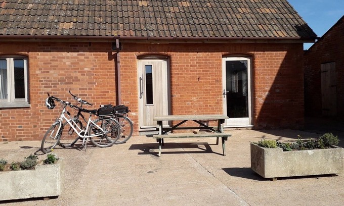 Clyst Saint George Apartamento | The Roost-Apartamento-Baño privado con ducha-Vista al patio