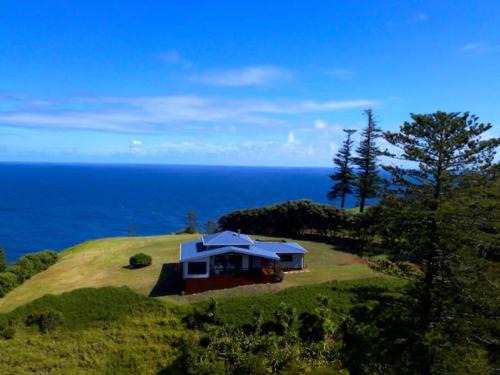 Norfolk Island Casa | King Tide House - Ocean Views
