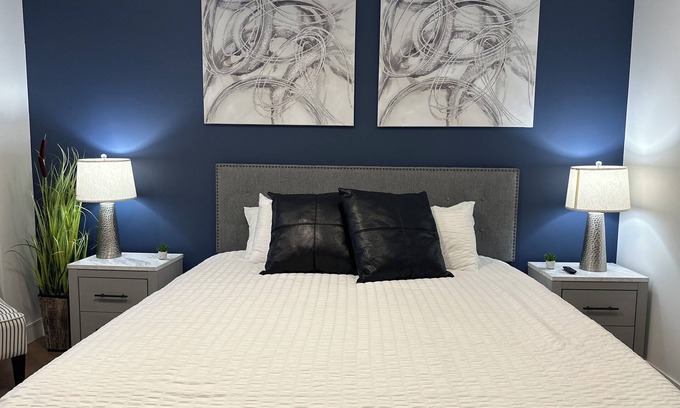 Madison Apartamento | King W/D Smart TV Gym 300Mbps Full Kitchen Garage