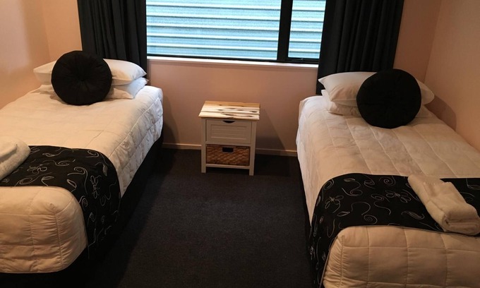 Hawera Hotel | Kiwi Court Motel